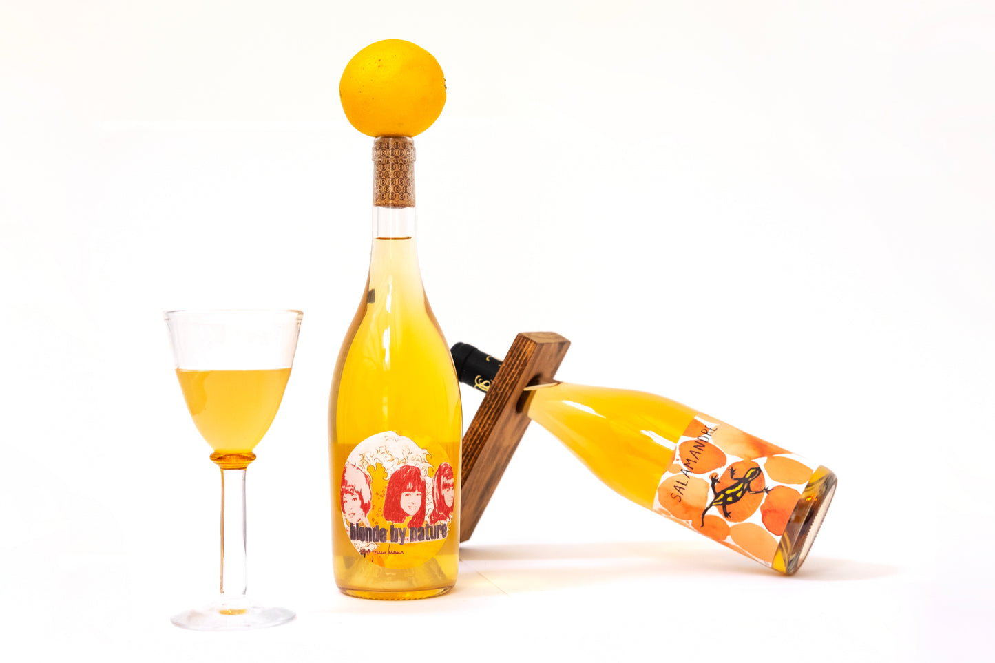 Natural wine orange case